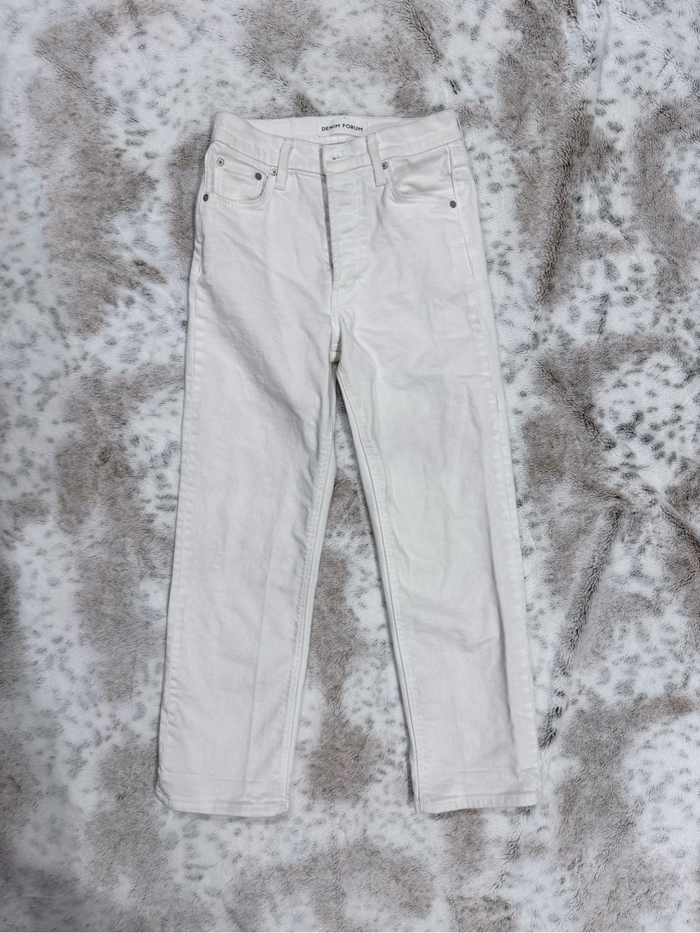 Aritzia Straight-Leg White Jeans